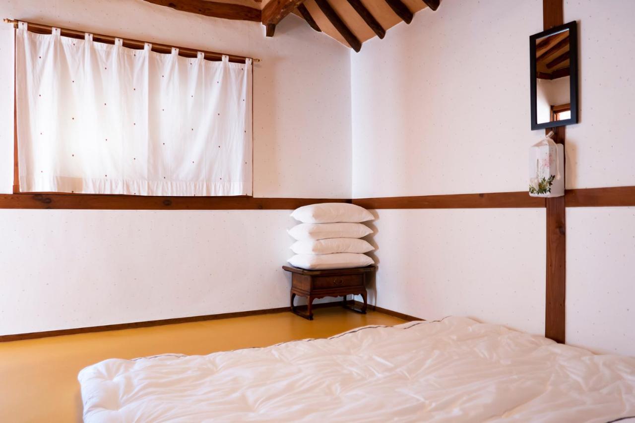 Hanok Raon Кьонджу Екстер'єр фото