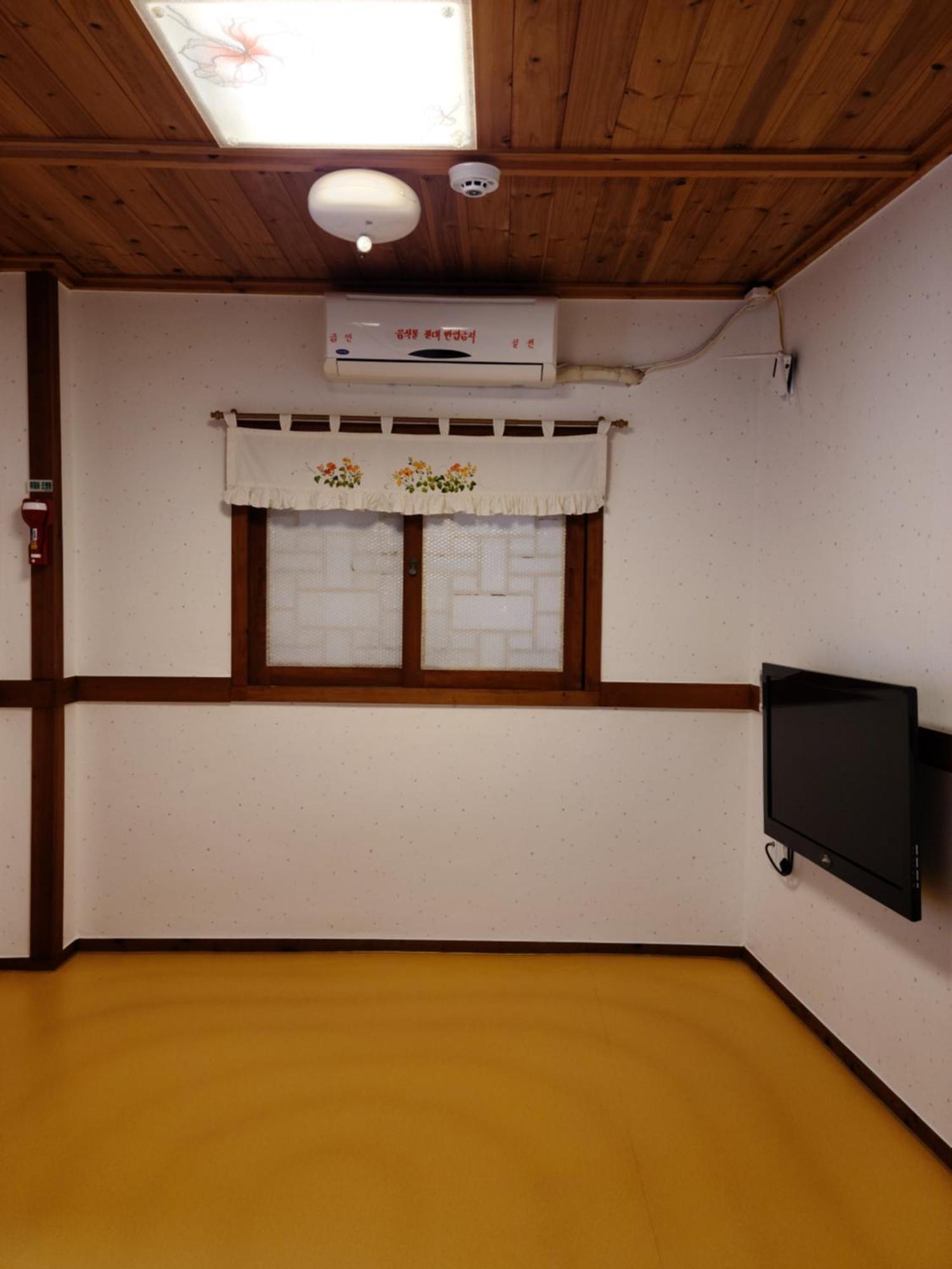 Hanok Raon Кьонджу Екстер'єр фото