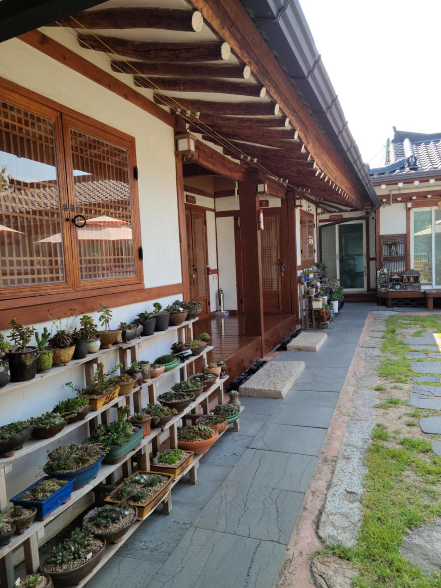 Hanok Raon Кьонджу Екстер'єр фото