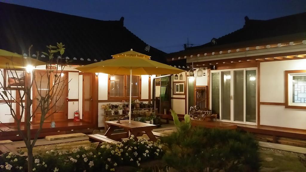 Hanok Raon Кьонджу Екстер'єр фото