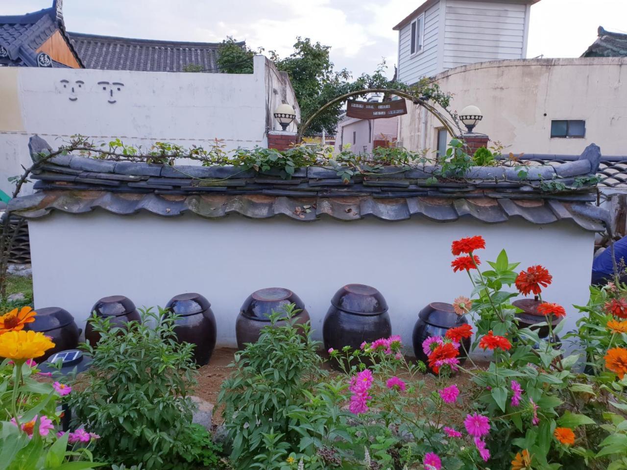 Hanok Raon Кьонджу Екстер'єр фото