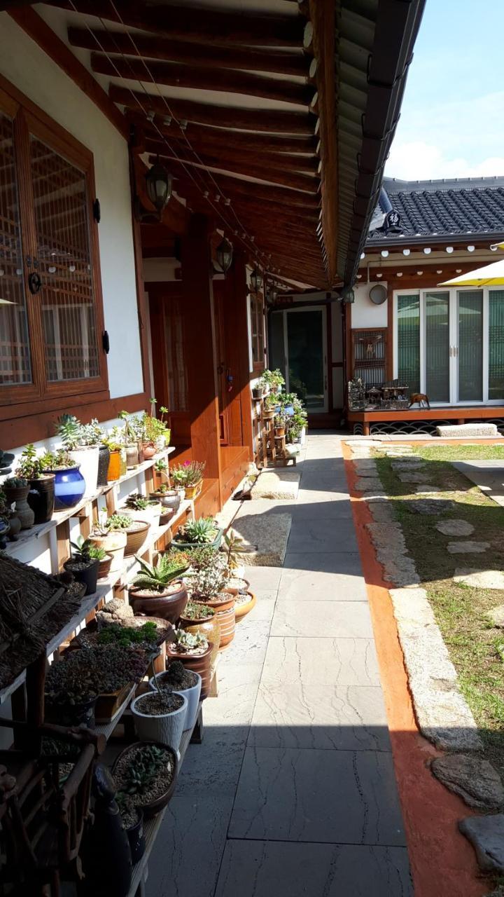 Hanok Raon Кьонджу Екстер'єр фото